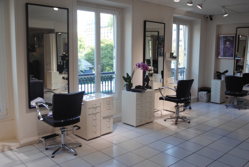 salon-coiffure-ST CYR SUR MER-min_floor-home-office-property-living-room-room-781228-pxhere.com